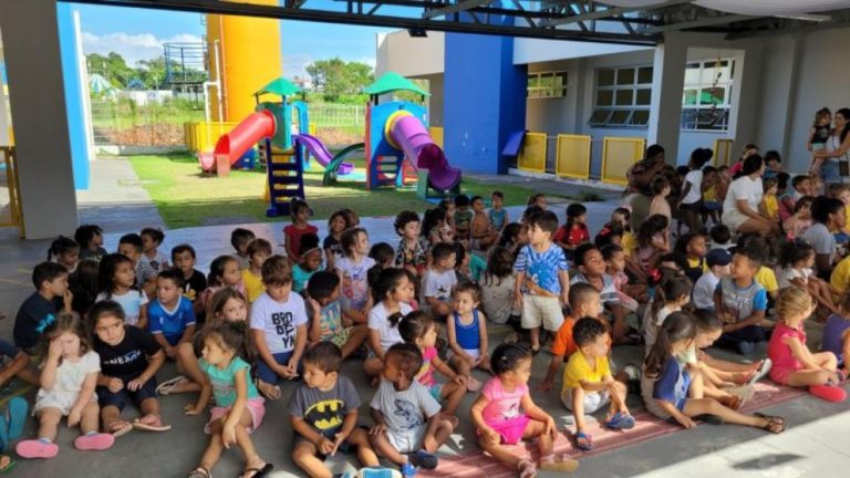 Inspirada em vida de pescador, creche José Rodrigues Willamil realiza contação de história