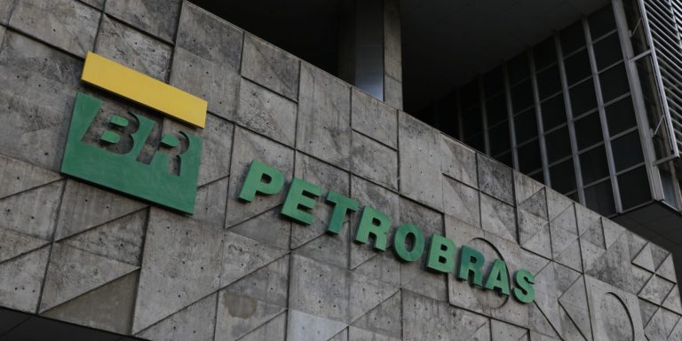 Petrobras cumprirá contratos assinados em processos de desinvestimento