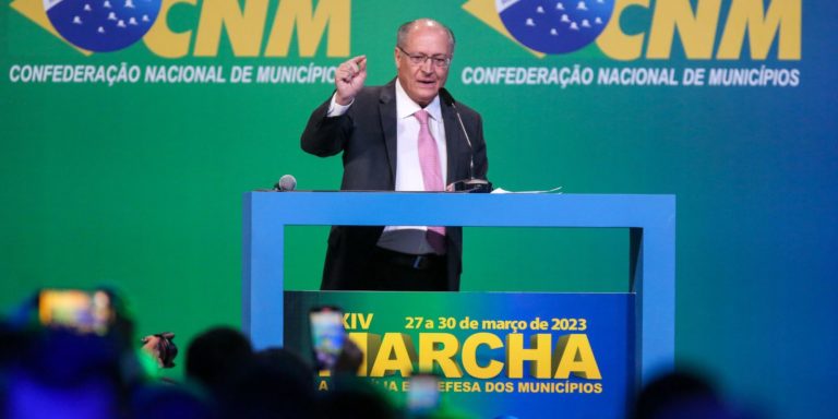 Alckmin defende reforma tributária e diz que “nosso modelo é caótico”