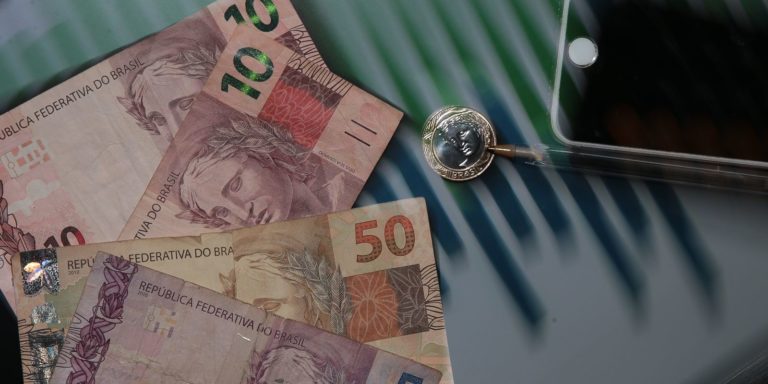 Poupança tem retirada líquida de R$ 6,09 bilhões em março