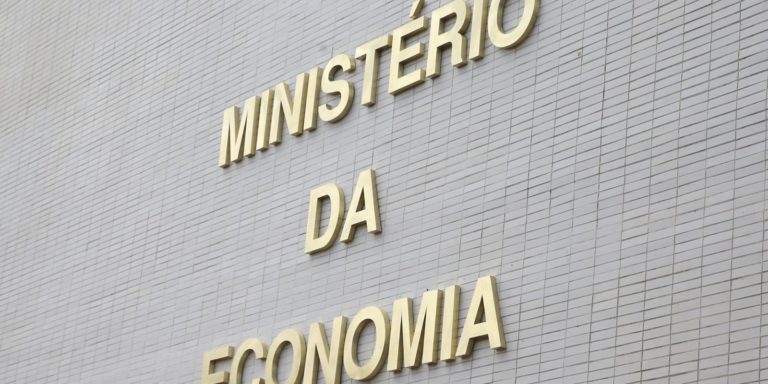 Arcabouço e resolução de impasses desafiam política fiscal em 100 dias