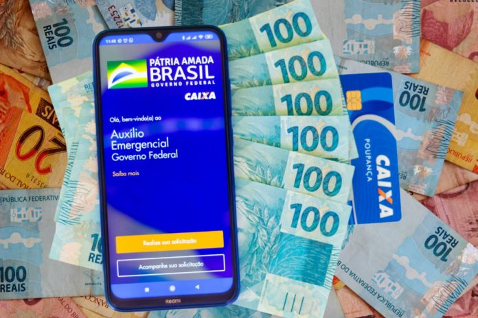 Dados Vazados do Auxílio Brasil: Quem Terá Direito à Indenização de R$ 15 Mil?