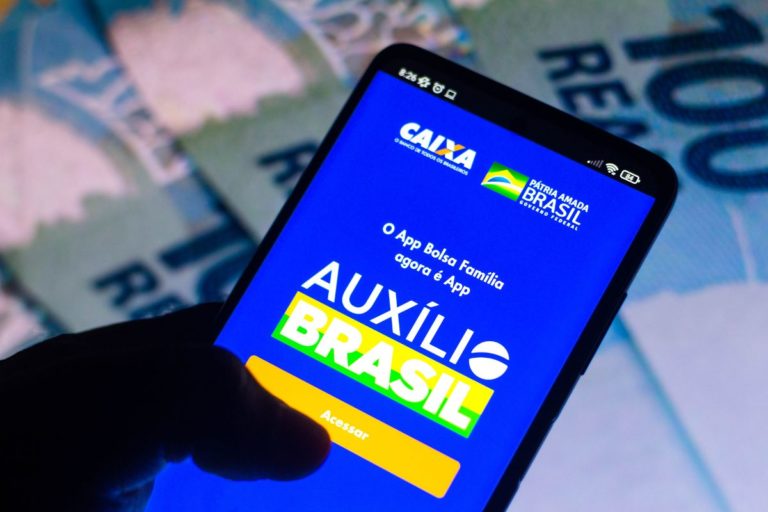 AUXÍLIO BRASIL: Você está prestes a ganhar R$ 15 Mil de INDENIZAÇÃO pelo Caixa Tem; confira