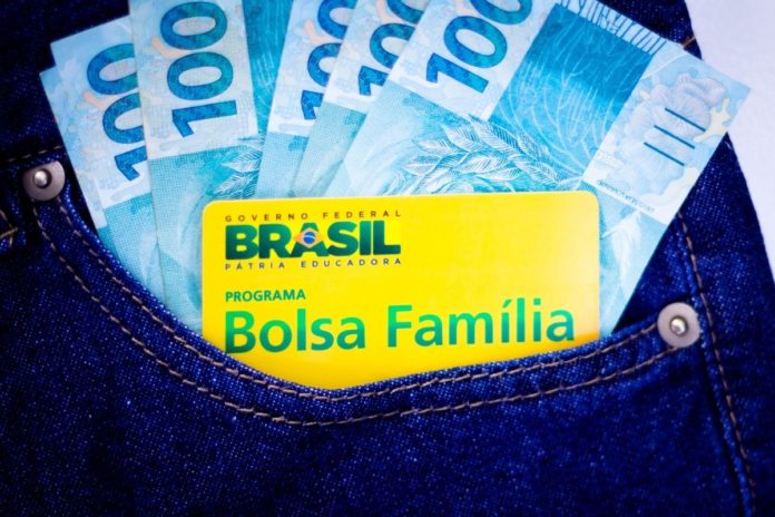 Antecipação do Bolsa Família de Novembro: Bônus Extra a Caminho!