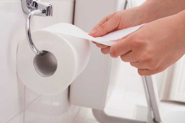 Conheça os perigos ocultos do papel higiênico perfumado: O que você precisa saber