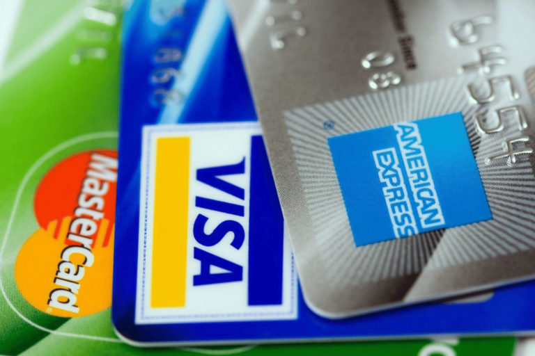 Black Friday segura: Proteja seu cartão de crédito com esta estratégia infalível