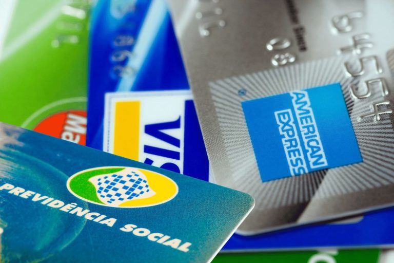 INSS lança novo cartão de crédito exclusivo para aposentados e pensionistas