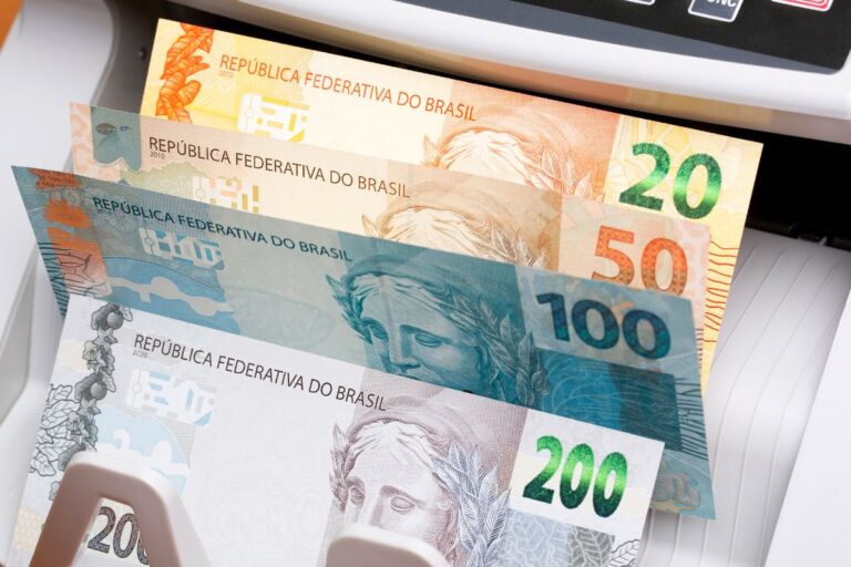 Como solicitar empréstimo via WhatsApp mesmo com nome sujo