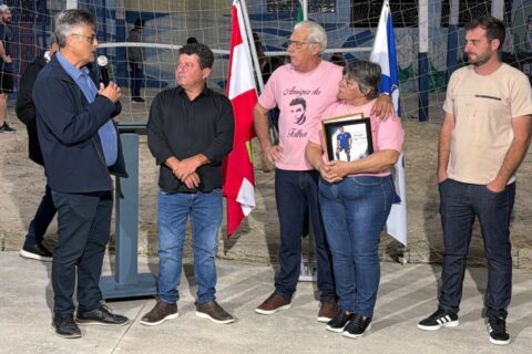 Balneário Camboriú entrega reforma de praça Anderson Folha com homenagem póstuma