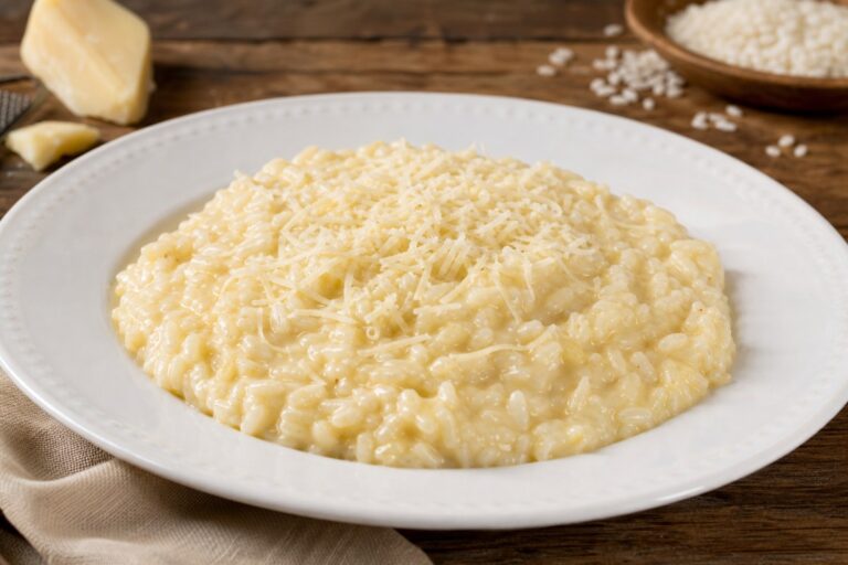 Risoto Cremoso Tradicional – Receita Prática para Refeições Sofisticadas