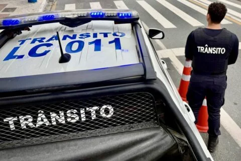Avenida dos Tucanos passa a ter sentido único em BC