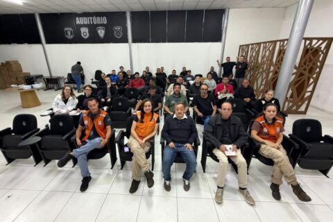 BC forma 35 voluntários de Defesa Civil nesta quarta