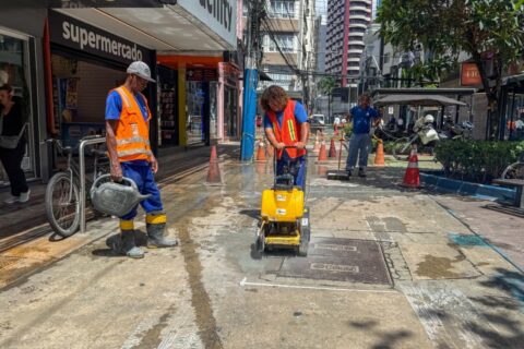 BC inicia manutenção no Calçadão da Avenida Central