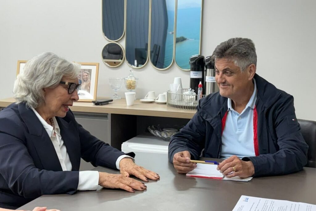 Cônsul do Paraguai visita Prefeitura de BC e discute turismo