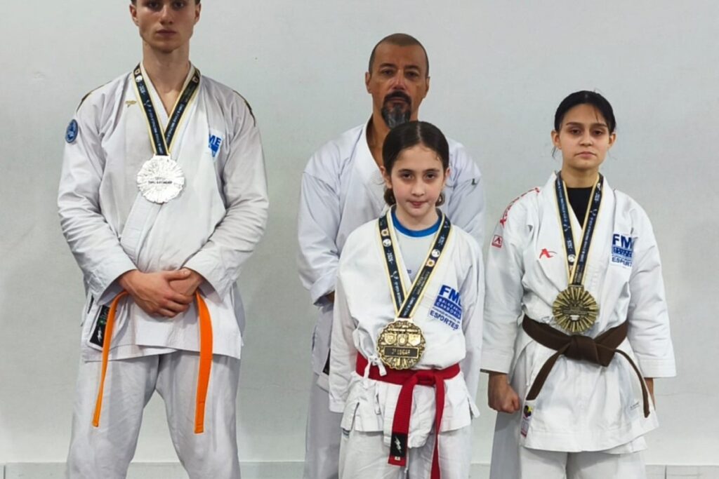 Karatê de BC conquista três medalhas no Open de Joinville
