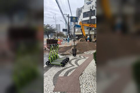 Rua 3700 segue interditada e Atlântica tem meia pista em BC